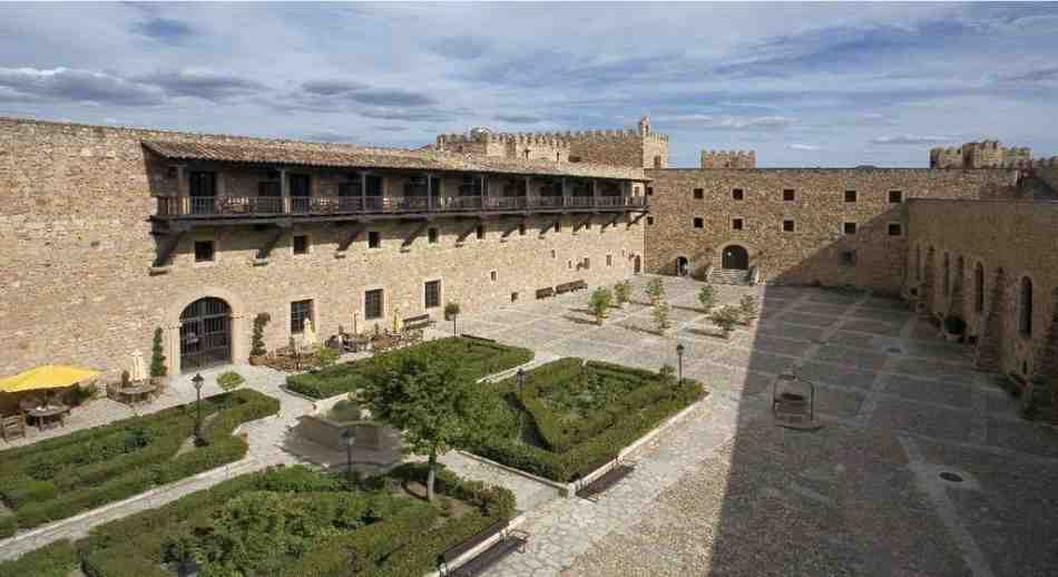 3 Parador de Sigüenza Guadalajara