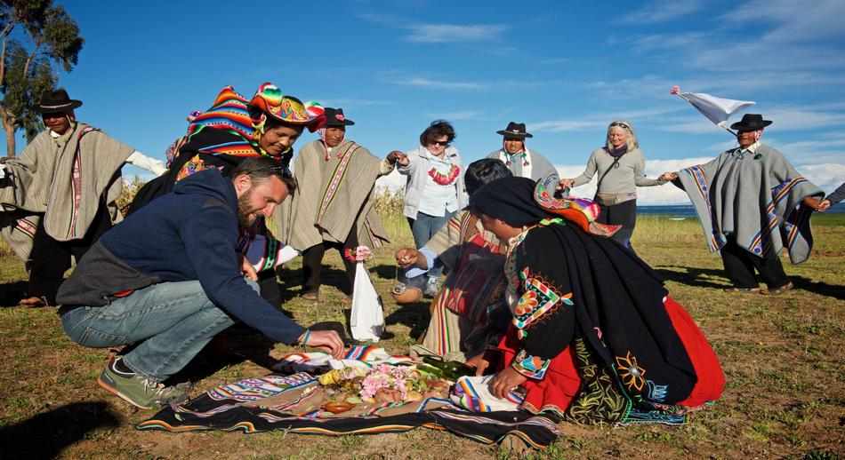 Artesanía_local_y_danzas.jpg