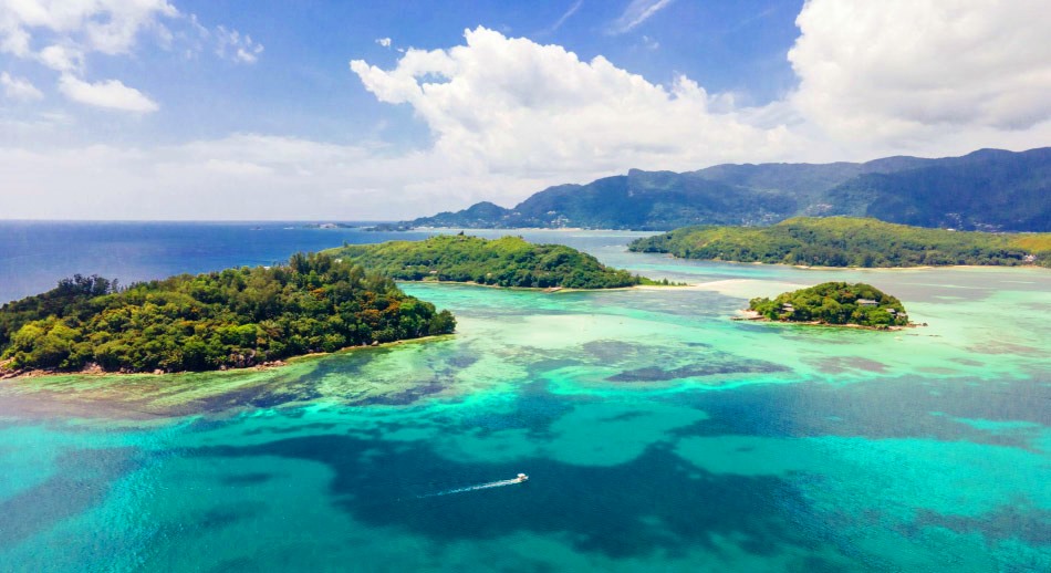 Atolón Poivre y las  Islas Seychelles