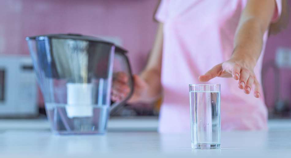 Beber agua suficiente