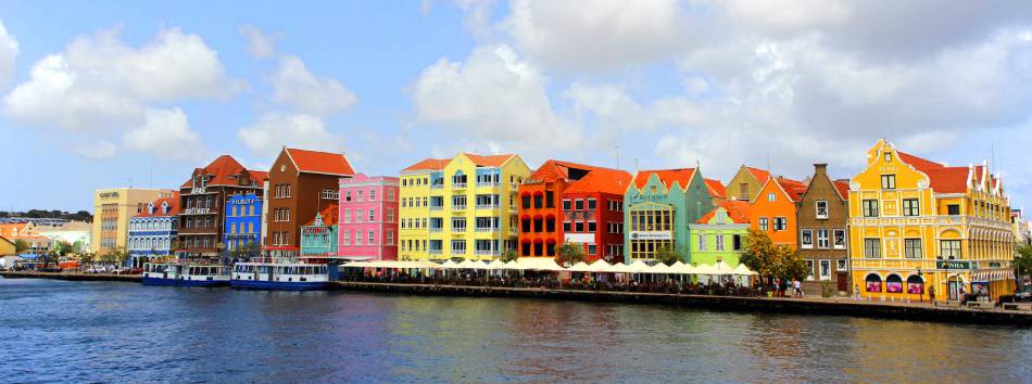 Bienvenidos a Willemstad capital de Curaçao