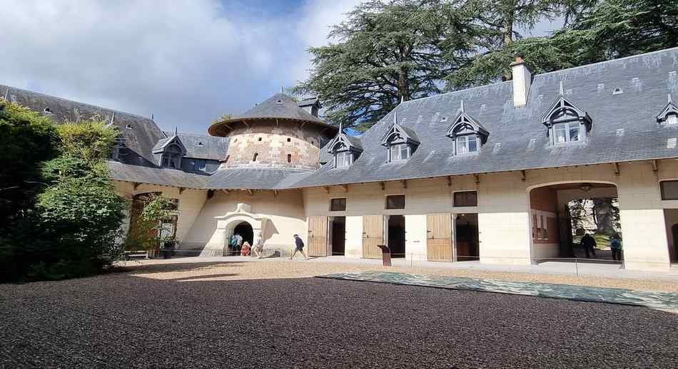 CABALLERIZAS CASTILLO DE CHAUMONT SUR LOIRE