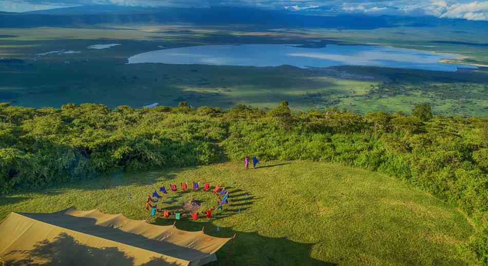 Fin de año sobre el volcán Ngorongoro en Tanzania 1