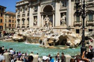 La fontana de trevi copy