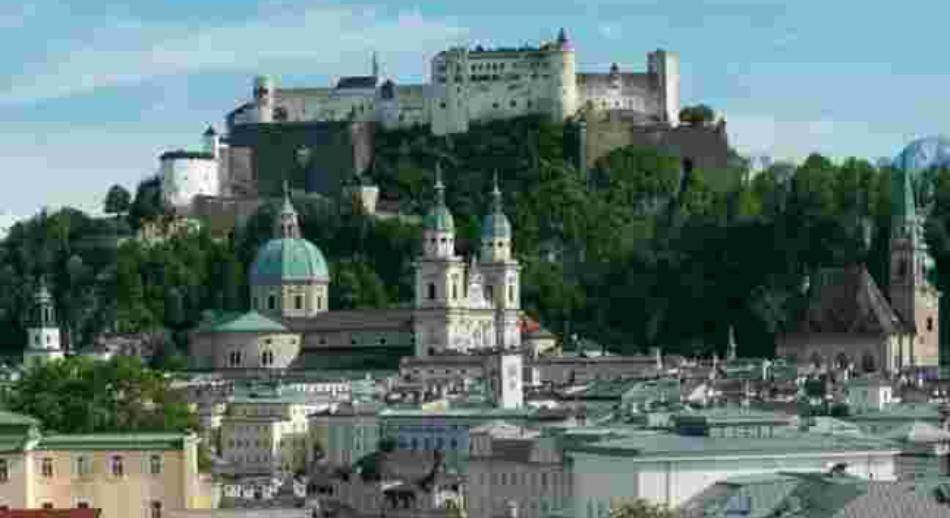 La fortaleza de Hohensalzburg Salzburgo