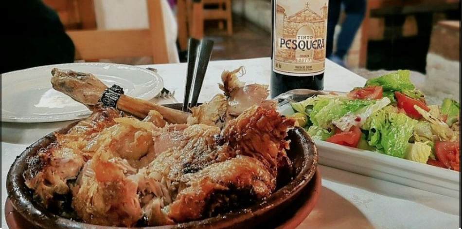 Lechazo_con_vino_Pesquera.jpg