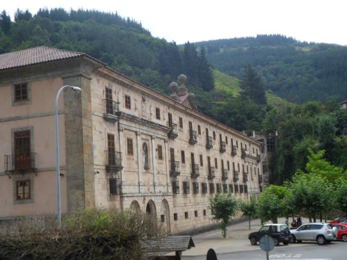 MONASTERIO DE CORIAS EXTERIOR