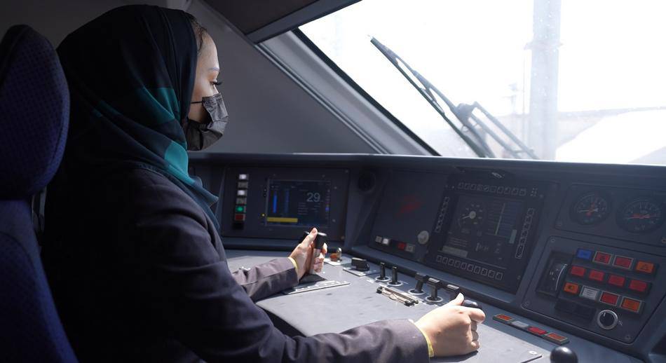 Renfe KSA incorpora a 34 maquinistas mujeres saudíes