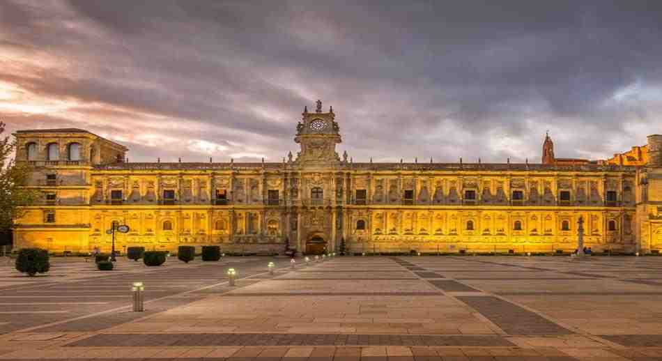 Parador de León