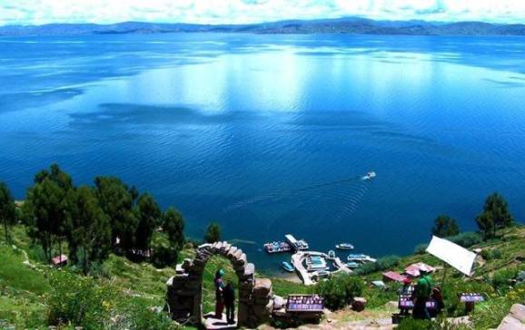 Lago Titicaca para Perú Seis Sentidos
