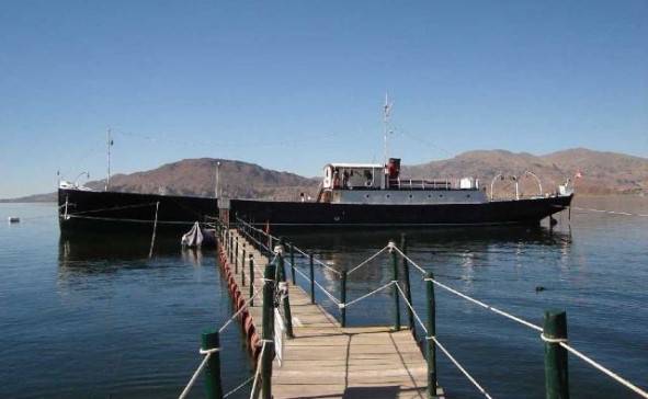 Barco  Yavari en el Lago Titicaca para Perú Seis Sentidos