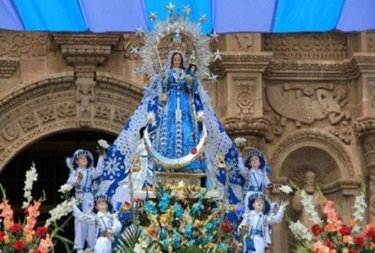 La Virgen de Candelaria para Peru Seis Sentidos