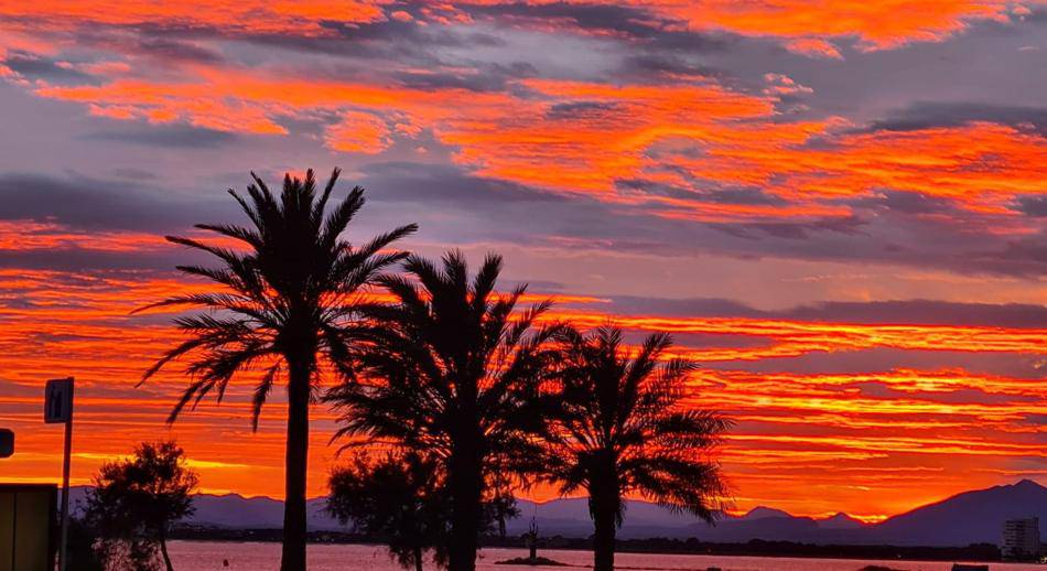 Playa de Rosas puesta de sol