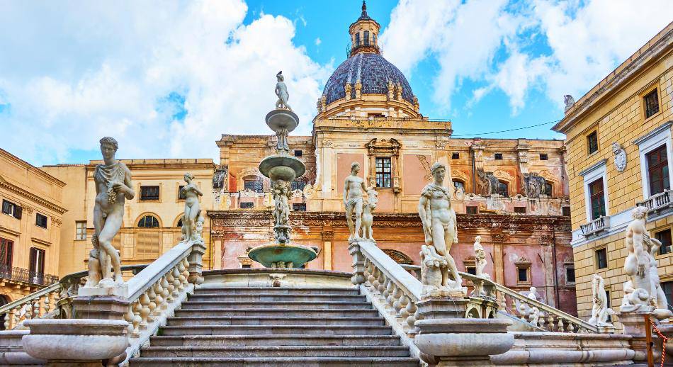 Plaza Pretoria Palermo Italia