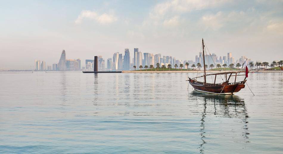 Paseo en dhow por las aguas de la bahía de Dhoa