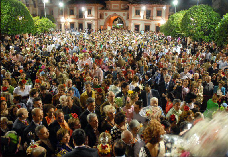 ROMERIA SANTA MARIA DE LA CABEZA. LA OFRENDA DE FLORES 1