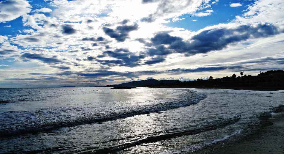 Salou Playa de Tarragona by Juan Tomas Alvarez Minobis