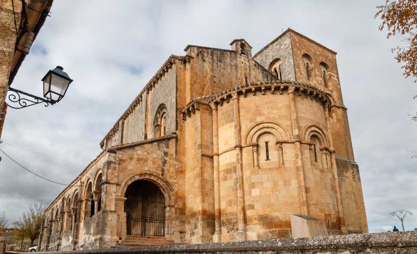 Sepulveda Iglesia El Salvador