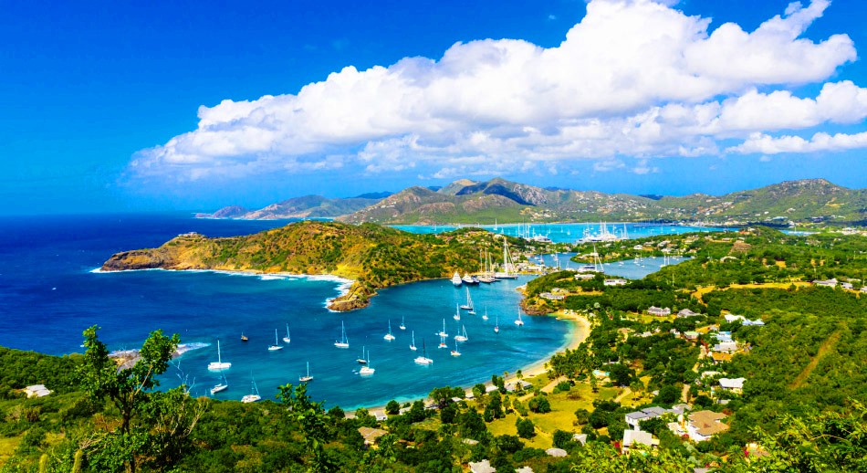 Antigua y Barbuda en el corazón del Caribe