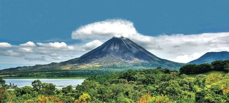 costa rica volcan arenal