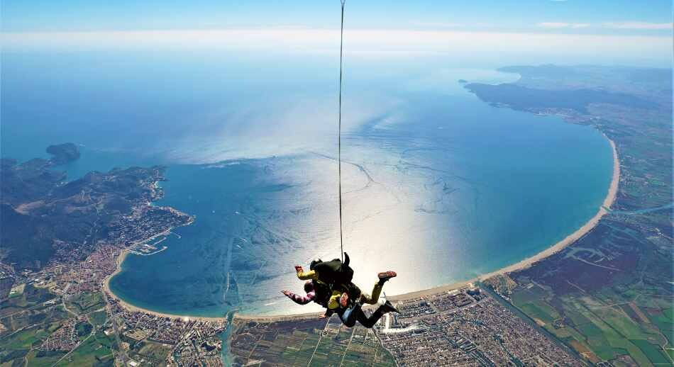 Empuriabrava tirarse en paracaídas