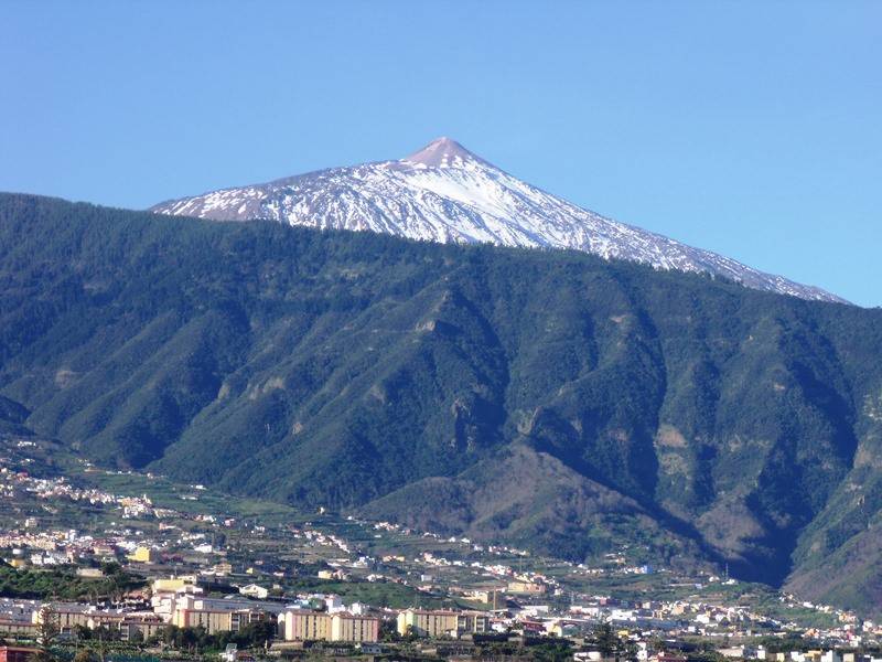 espectacular imagen del volcal teide tejera dia mundial del turismo