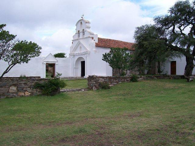 la estancia jesuitica la candelaria integra