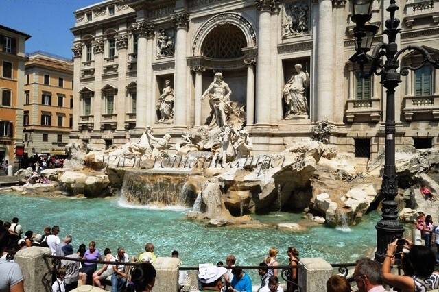 la fontana de trevi dia mundial del turism tejera