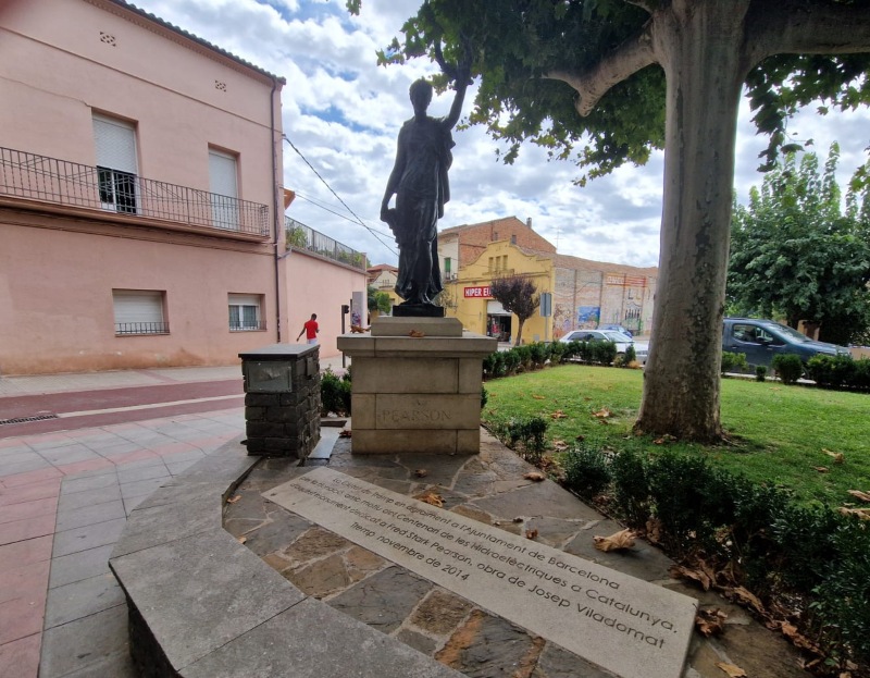 monumento a Pearson en Tremp