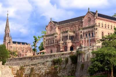 palacio-de-sobrellano_72464851_1254x836.jpg