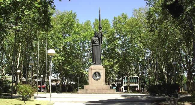plaza 18 de julio uruguay