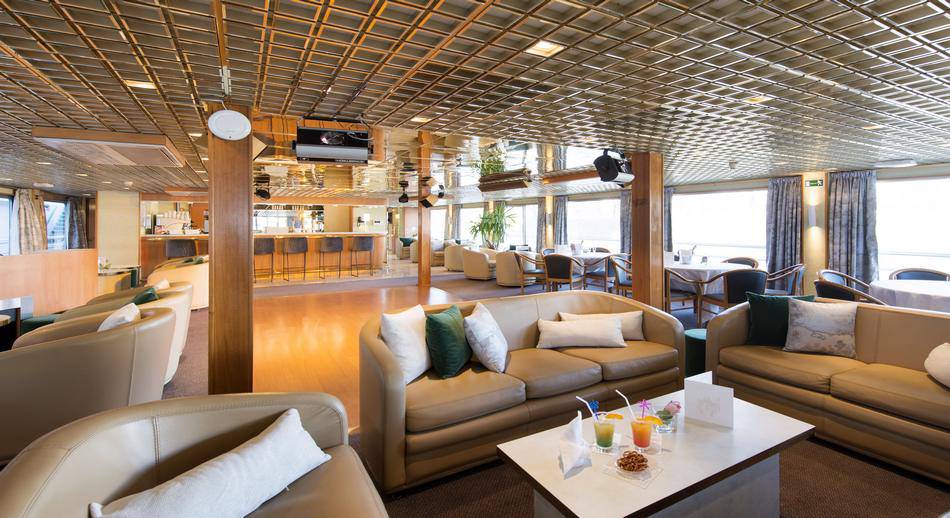 salon bar02 MS Botticelli Sena CroisiEuropaDenis Merck