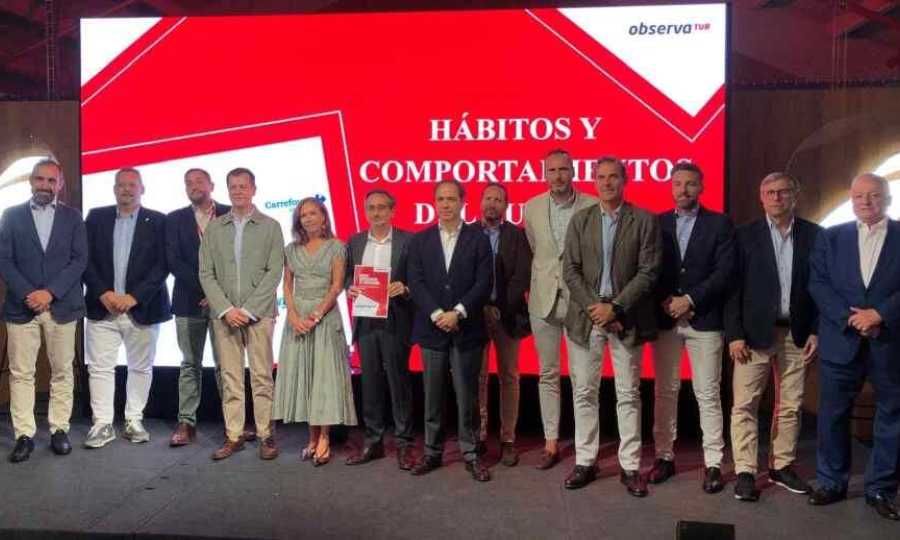 El turismo nacional mantiene su impulso y avanza un nuevo verano de éxito