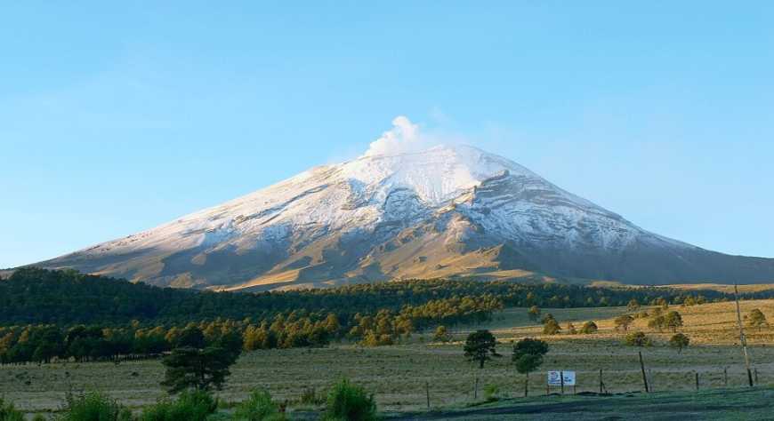 El volcán de México atrae la  atención por su  alerta