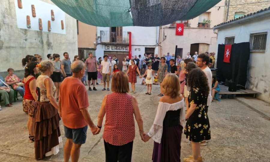 Palau de Noguera, un pueblo de 50 vecinos que no se resigna  al  olvido