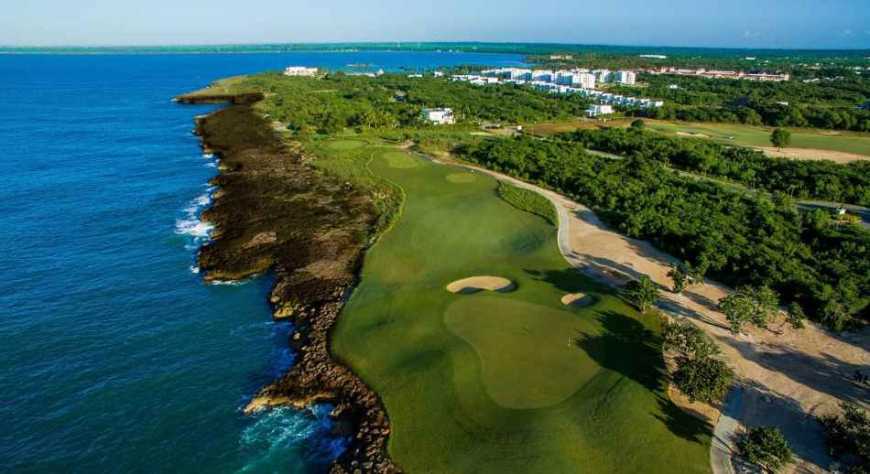 Descubre los destinos con experiencias de golf únicas