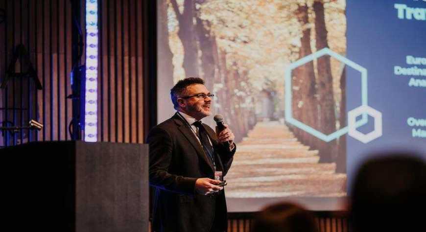 Los viajeros intercontinentales eligen nuevos destinos europeos favoreciendo la dispersión turística