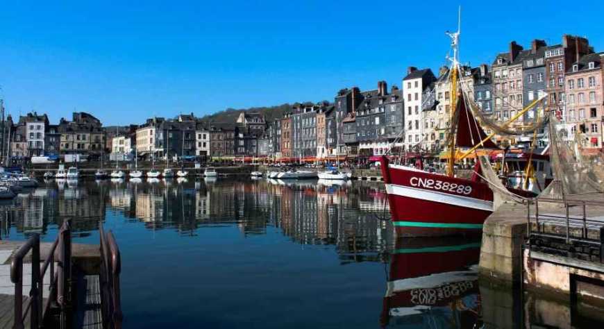 Honfleur, el pequeño puerto normando que inspiró a artistas y viajeros