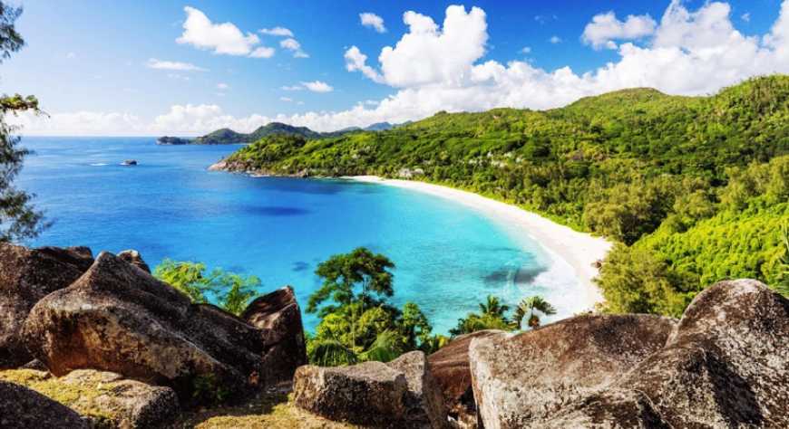 Atolón Poivre y las Islas Seychelles
