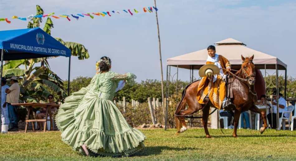Primera Gran Vendimia Cerroazuleña